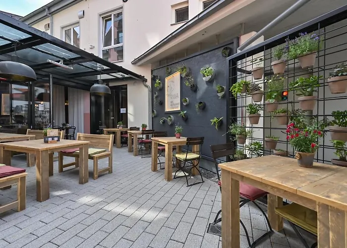 索内酒店 4* 福森